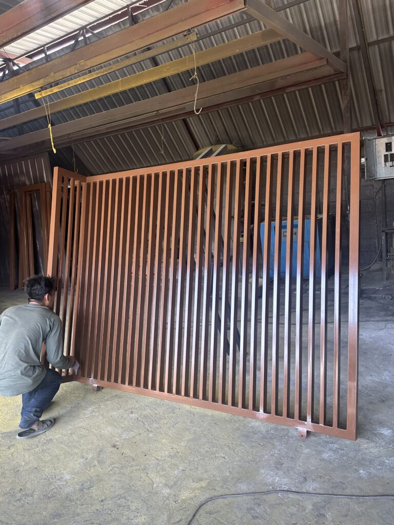 งานผลิตประตูรั้วเหล็ก อลูมิเนียม