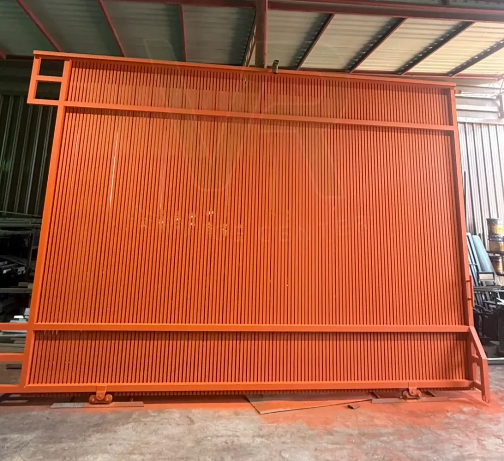 อบพ่นสีประตูรั้ว