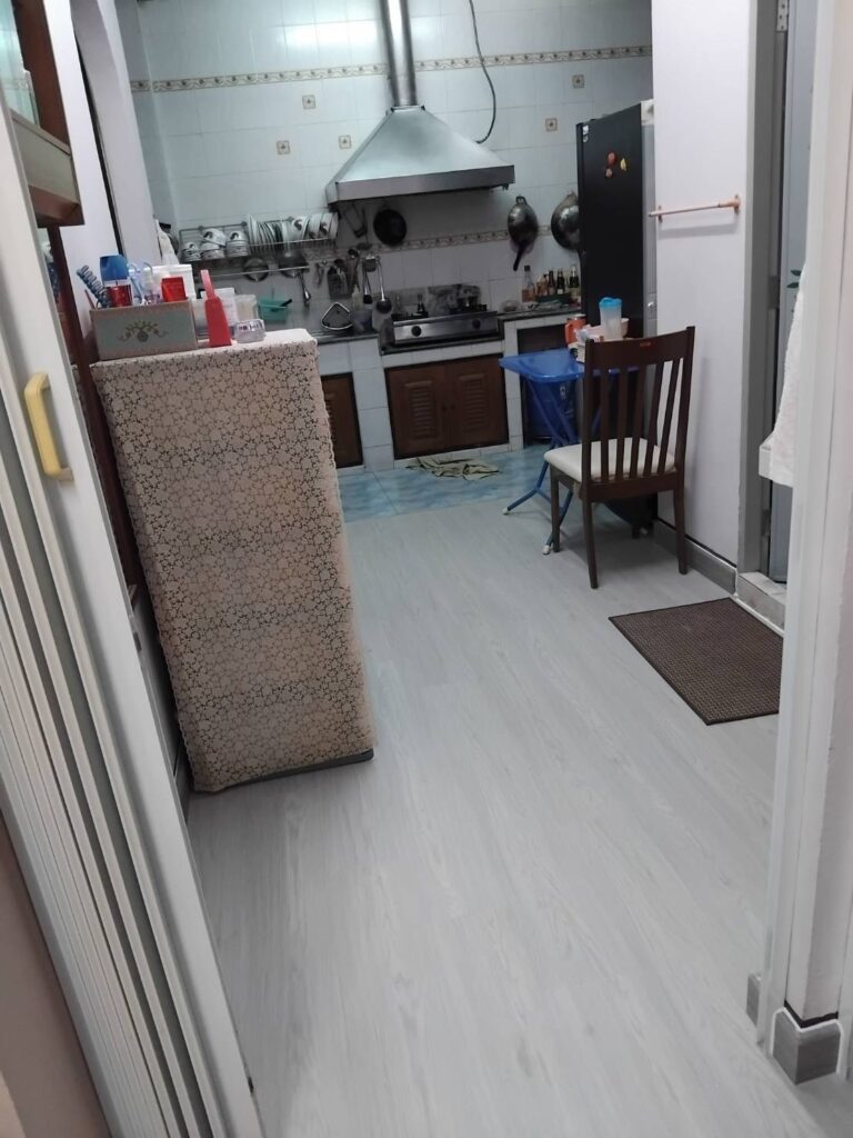 พื้น spc ลายตรง