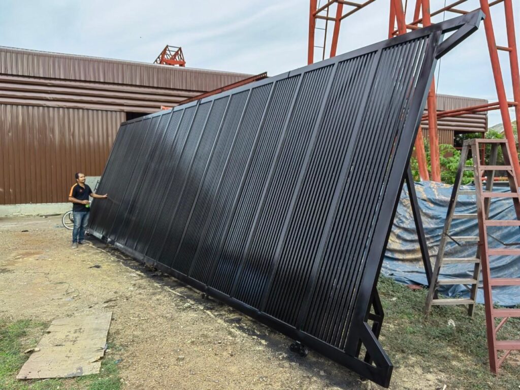 การผลิตประตูรั้ว