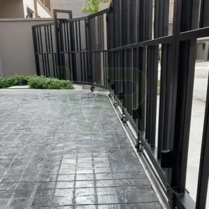 บานเลื่อนรางรถไฟ