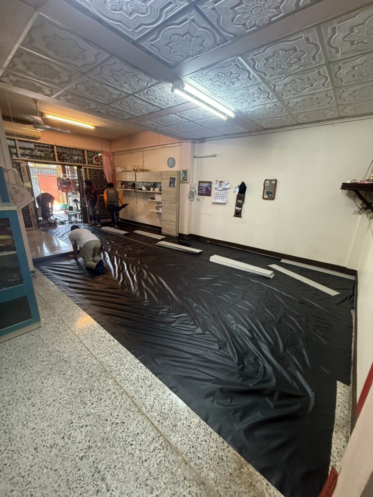 ปูพื้นกระเบื้องยาง spc