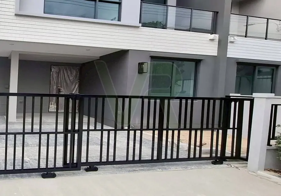 บานเลื่อนเดี่ยวแบบโปร่ง แบบที่ 3